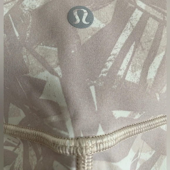 Lululemon Wunder Under High-Rise Tight 25" *Full-On Luxtreme Size  4 - Picture 11 of 15